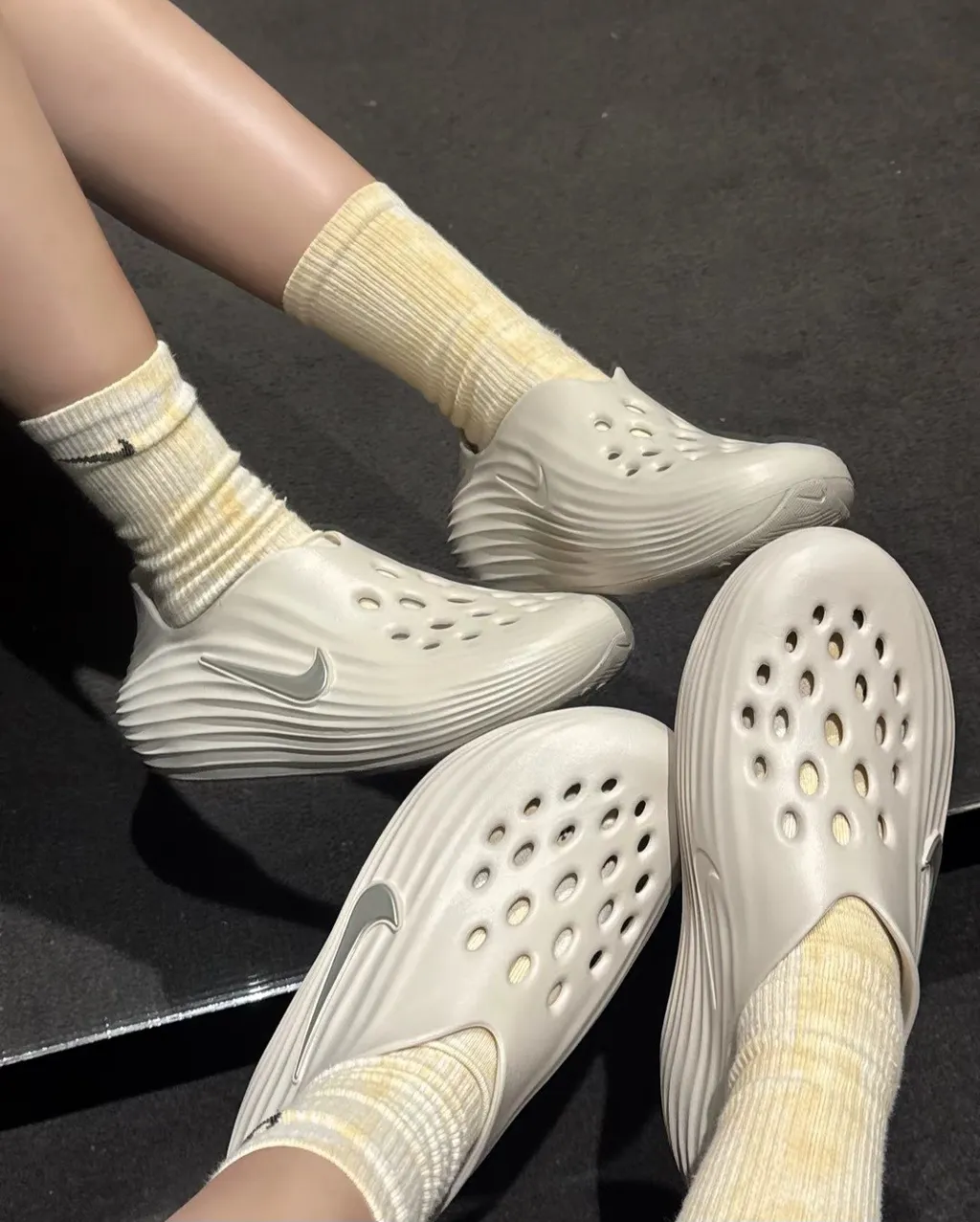 나이키 NIKE 나이키 리액트X 리주버네이트 베이지 HV5060-100