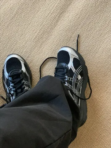 아식스 젤 콘타나 우먼즈 GS 블랙 실버 1014A371-001