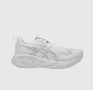 아식스 노바블라스트 5 화이트 피드몬트 그레이 1011B974-100