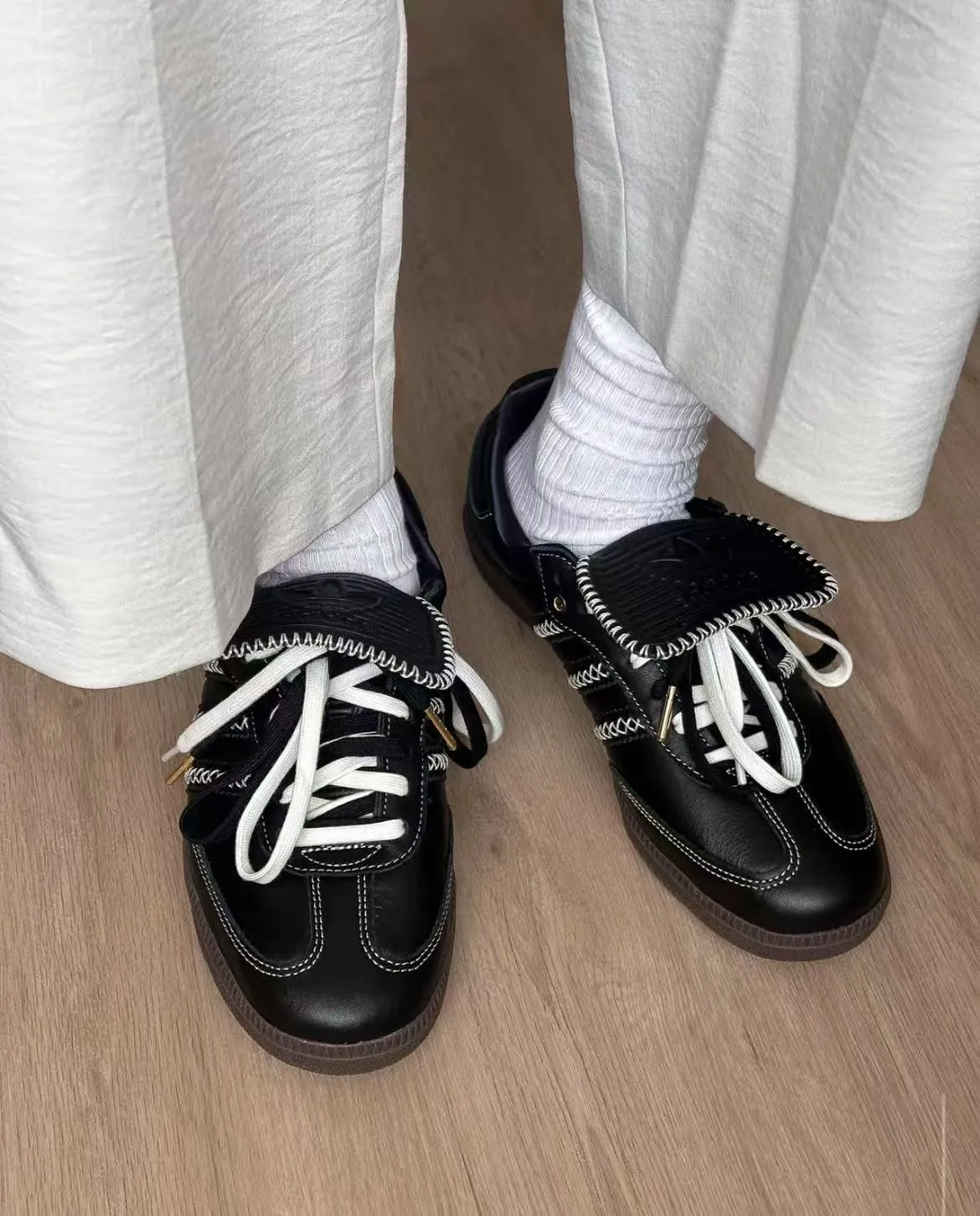 아디다스 삼바 LT 스티치 팩 남녀공용 운동화 2컬러 JQ7087 JQ7088