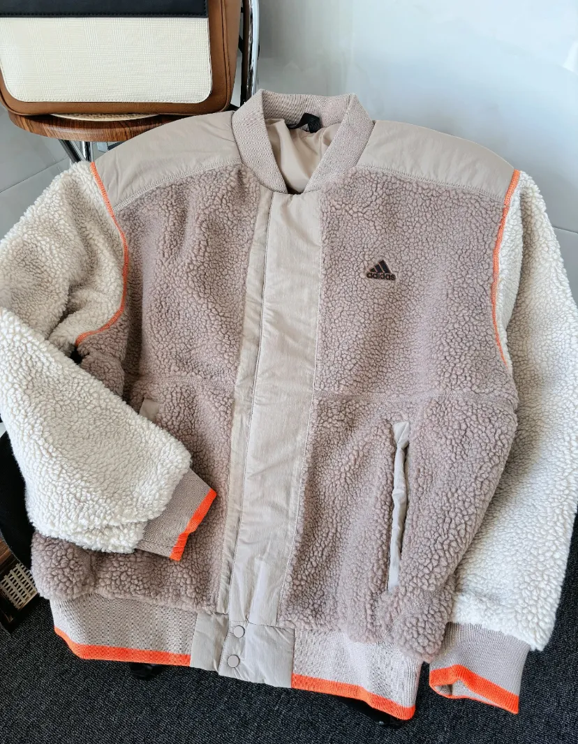 아디다스 플리스 컬리지에이트 쉐르파 뽀글이 후리스 패디드 자켓 브라운 IL8918