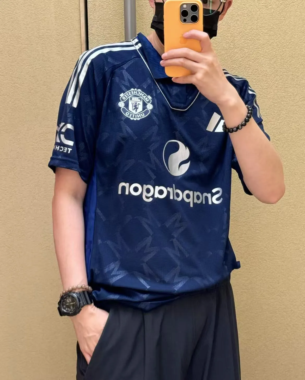 아디다스 맨체스터 유나이티드 24/25 어웨이 레플리카 축구 유니폼 공용 IU1390