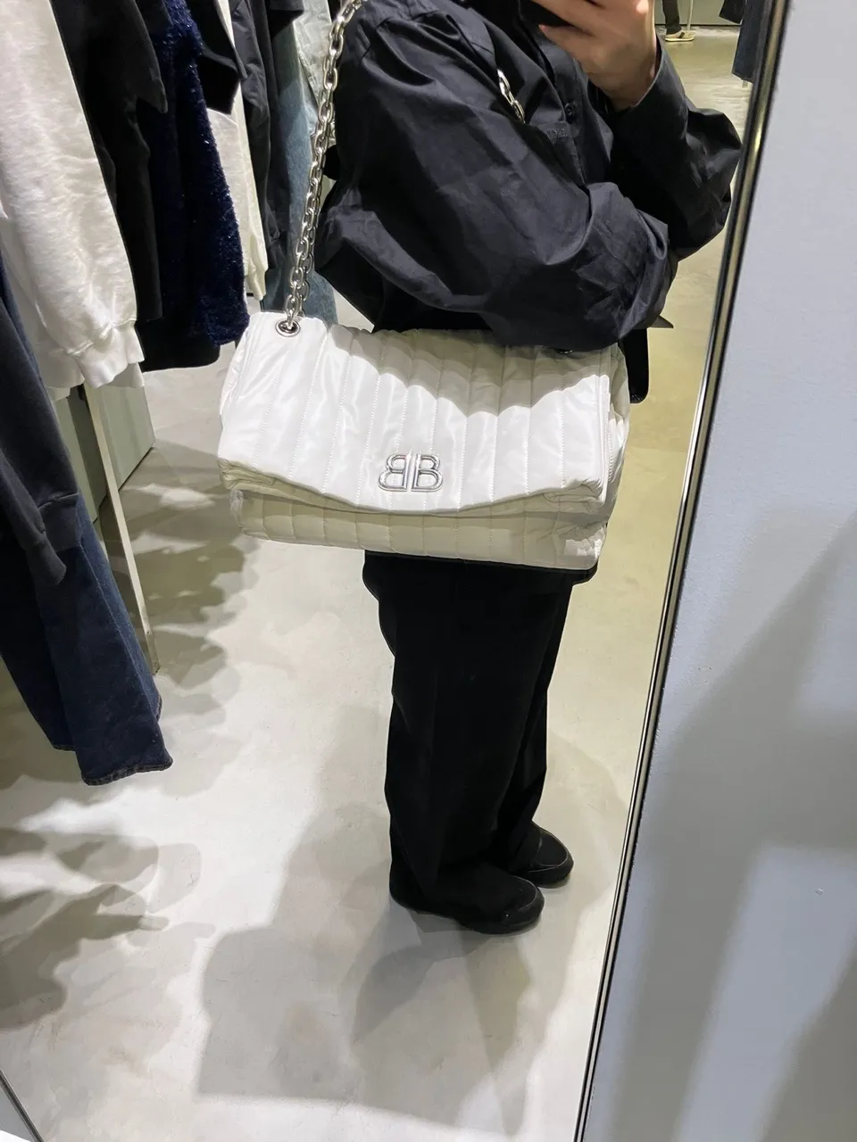 발렌시아가 BB로고 퀼티드 모나코 체인 미디움 숄더백 OFF WHITE 765945 2AASE 9106 | 크로켓