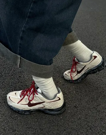 나이키 이니시에이터 커스텀 운동화 공용 IO7609-101