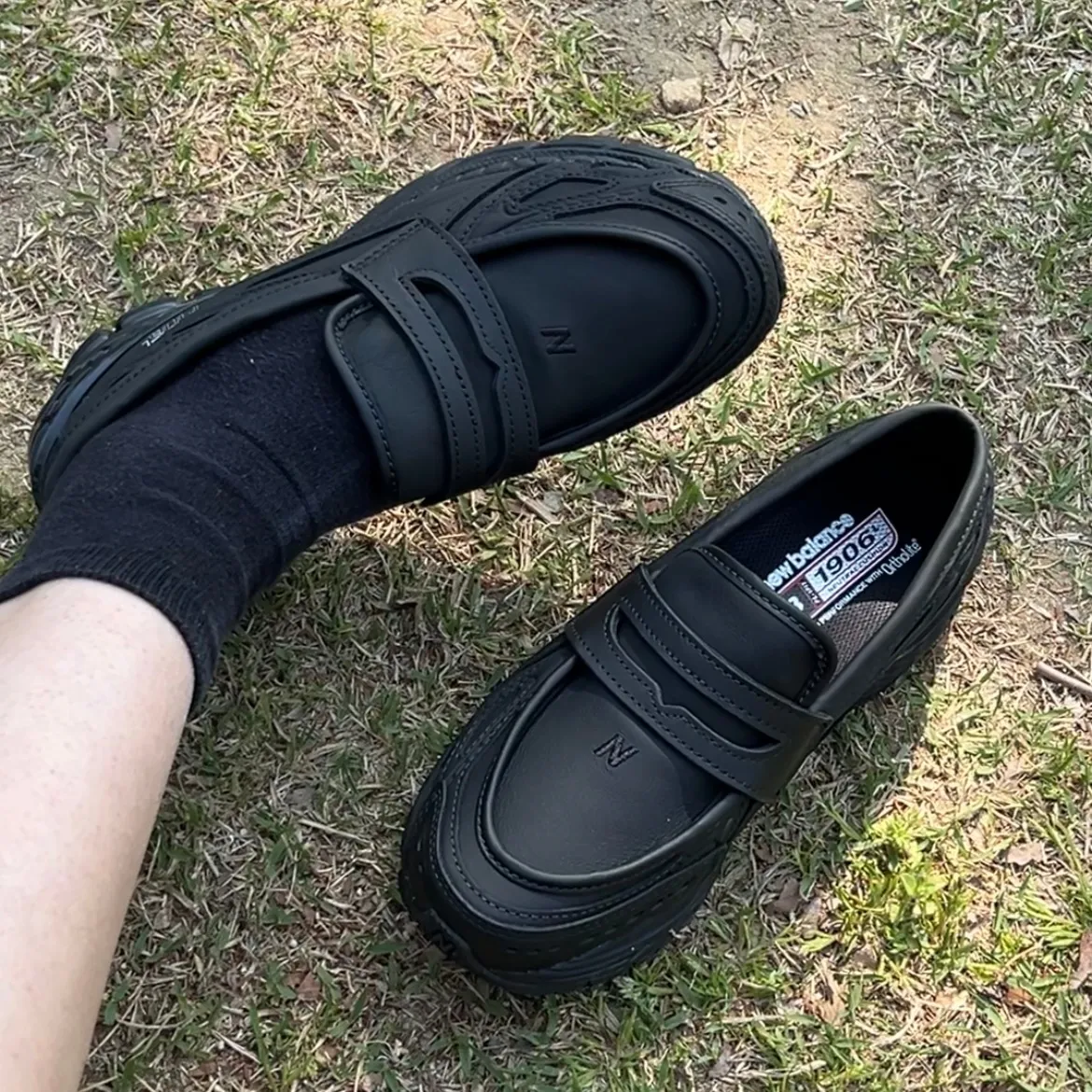 뉴발란스 공용 페니 로퍼 구동화 스니커즈 레더 블랙 U1906LBN