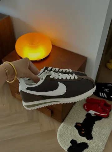 (W) 나이키 코르테즈 바로크 브라운 DZ2795-200