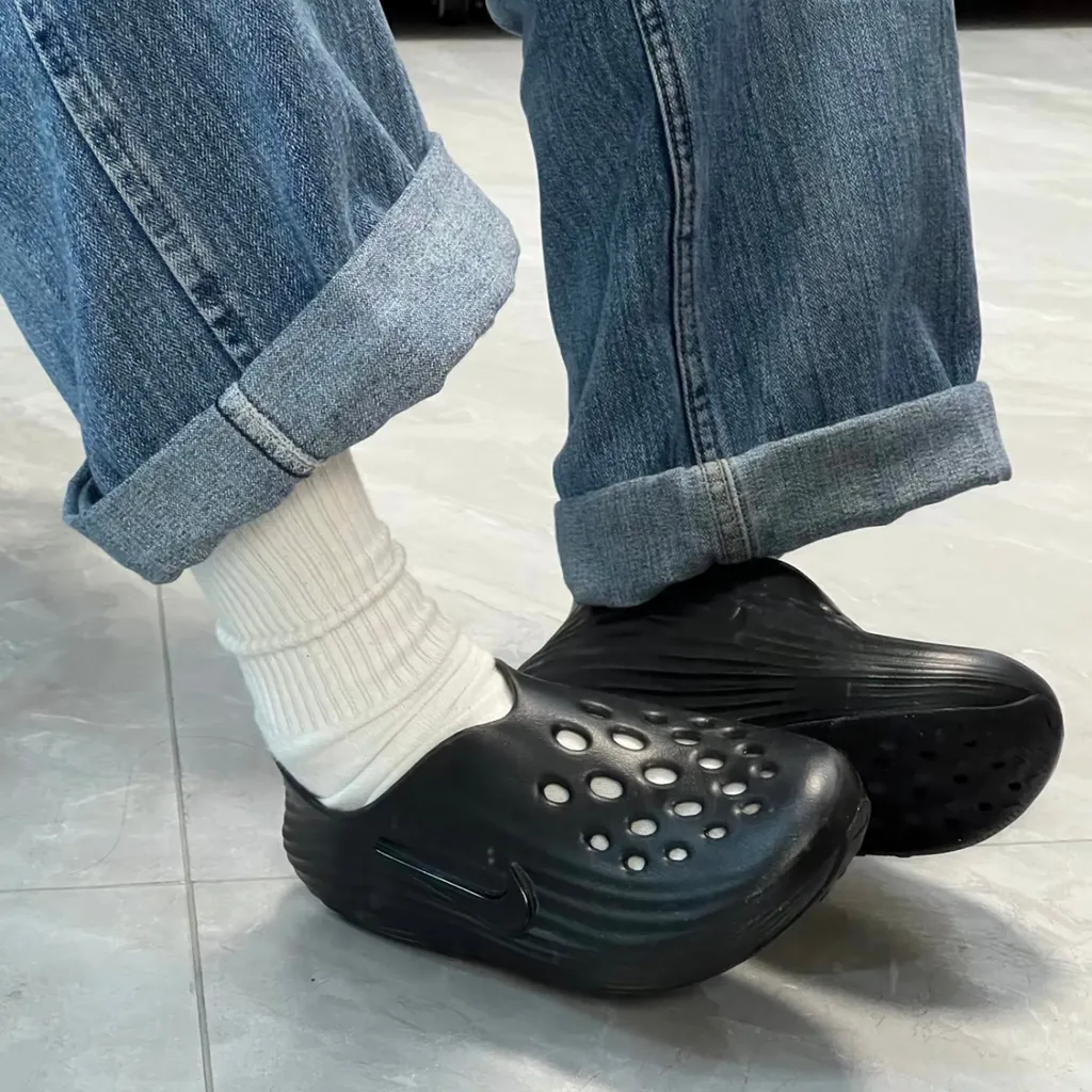 핫딜 무료항공특송) 나이키 리액트X 리주버네이트 HV5060-001