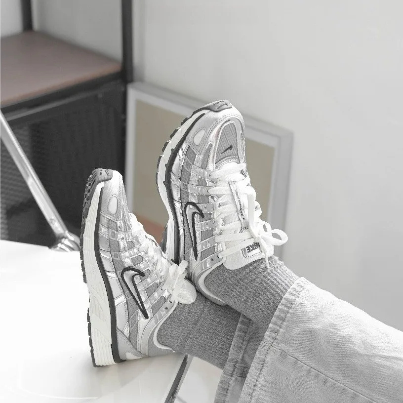 [해외] 나이키 P6000 메탈릭 실버 CN0149-001