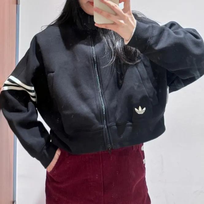 아디다스 우먼 NEUCLASSICS 트랙 자켓 블랙 IB7317