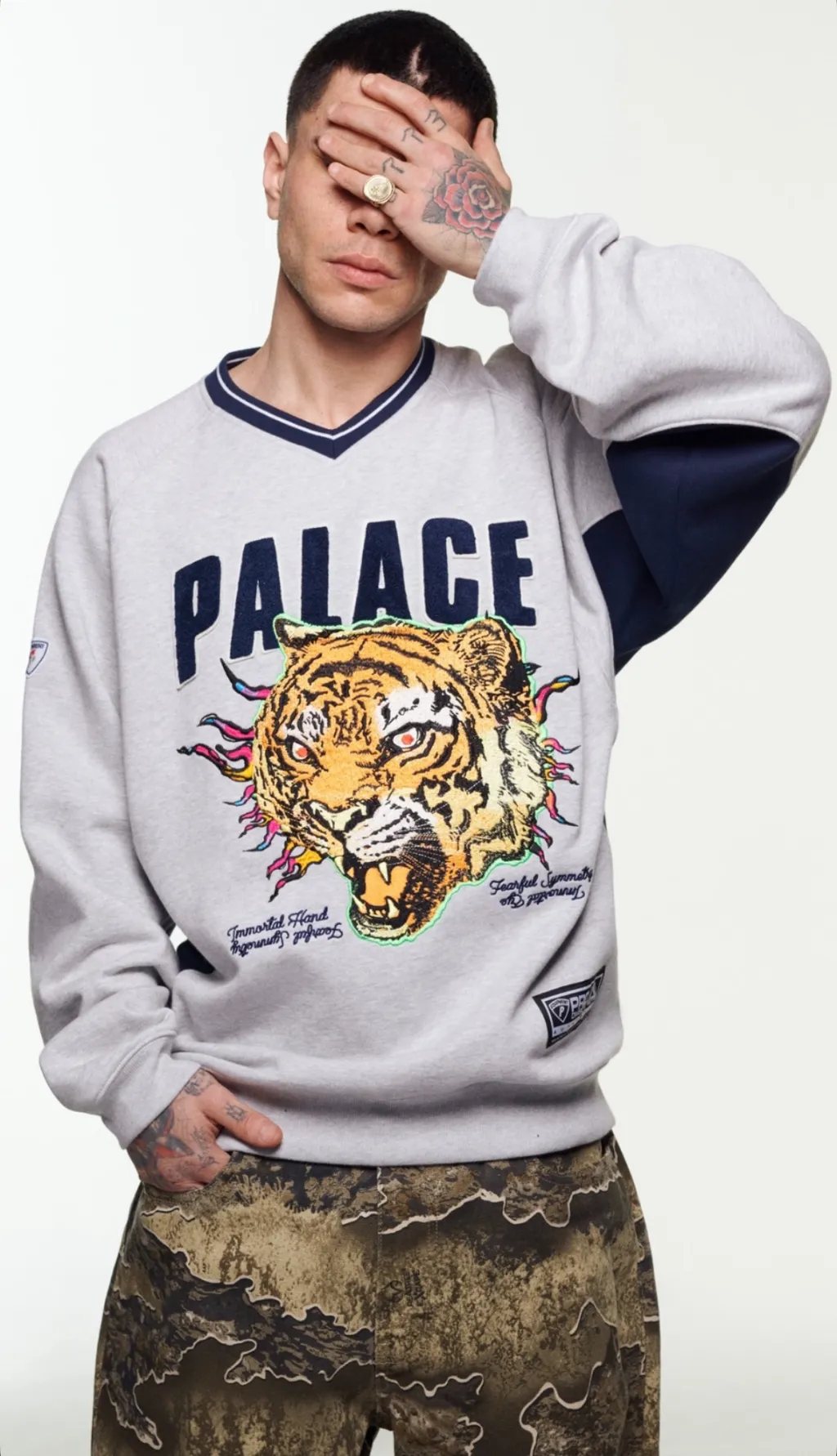 팔라스 토라토라 크루 스웻셔츠 맨투맨