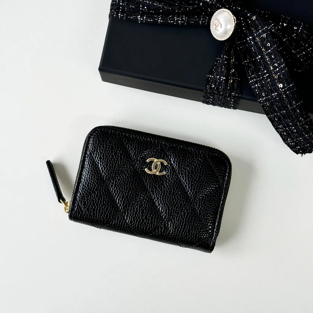 샤넬 클래식 지퍼 카드 지갑 캐비어 블랙 금장 AP0216 | 크로켓