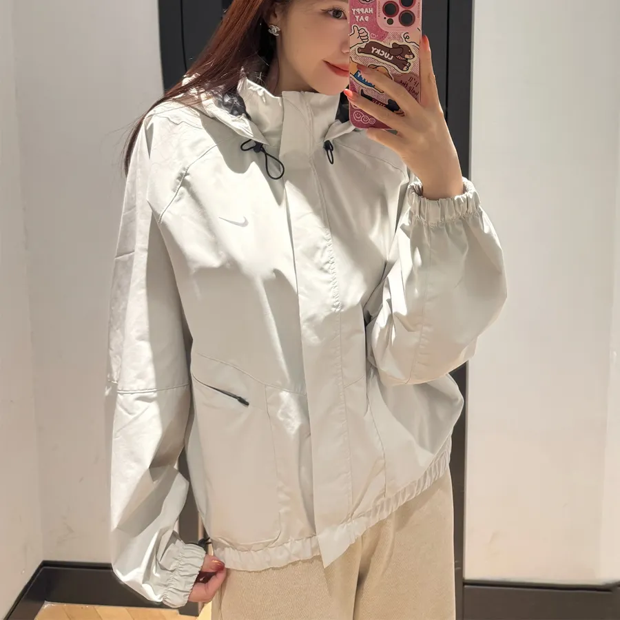 나이키 여성 스톰핏 스위프트 러닝 자켓 런닝복 FB7493-104