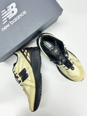 [재입고 /뉴발 영국 특가] 뉴발란스  NEW BALANCE 1906R 운동화 피스타치오 버터 모렐 그린 M1906RNP