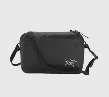 아크테릭스 헬리아드 6 크로스바디백 블랙 10359