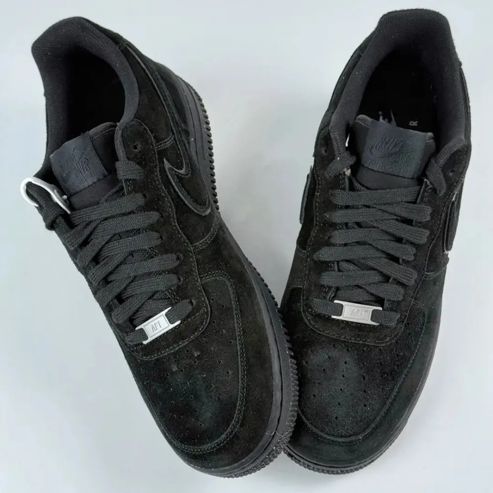 나이키 맨즈 에어 포스 1 07 로우 LV8 블랙 HQ1966-002