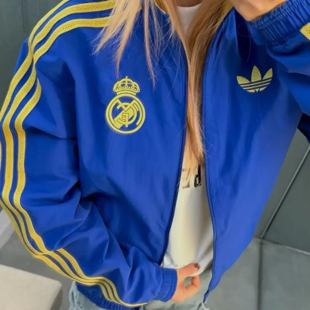 아디다스 오리지널 레알 마드리드 컬쳐럴 리버서블 양면 자켓 블루 옐로우 JZ2236