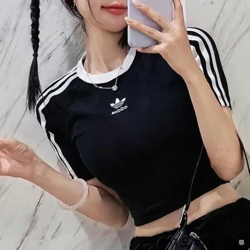아디다스 스트라이프 베이비 크롭 슬림 반팔 티셔츠 블랙 IU2532