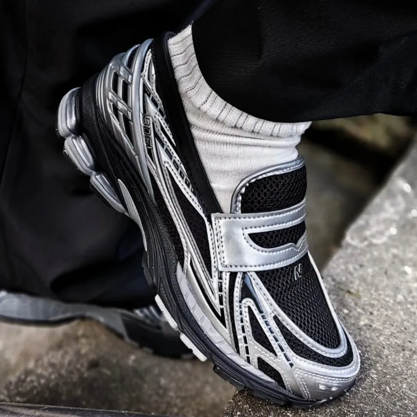 뉴발란스 1906L 로퍼 실버 메탈릭 블랙 U1906LOC