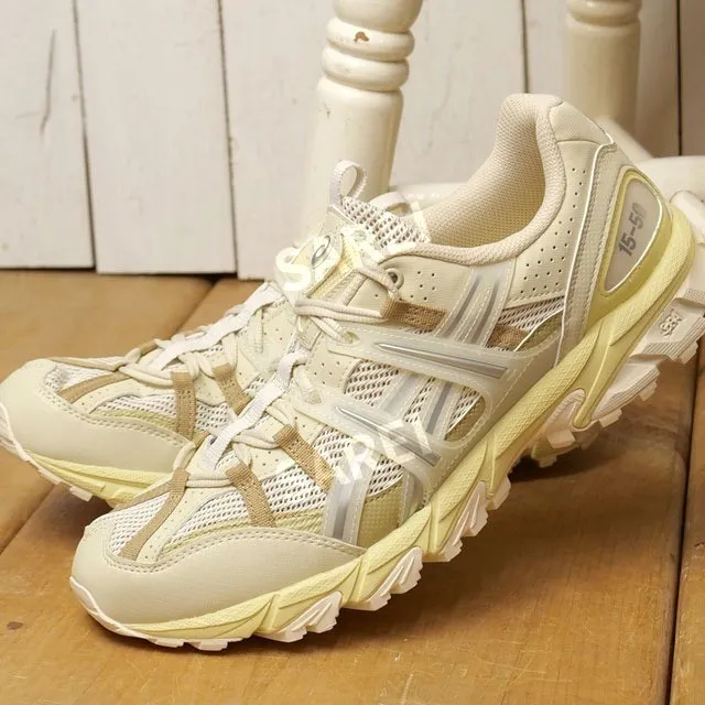 아식스 젤 소노마 15-50 바닐라 남여공용 운동화 1203A488-250