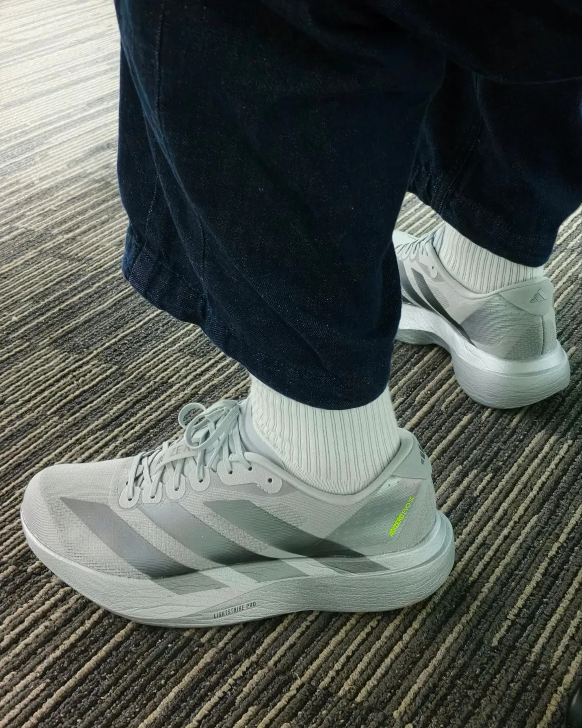 아디다스 아디제로 EVO SL 런닝화 마라톤화 그레이 실버 메탈릭 JR3419