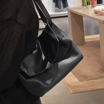 COS 코스 트룰로 크로스바디 플랩 백 Trullo Flap Bag