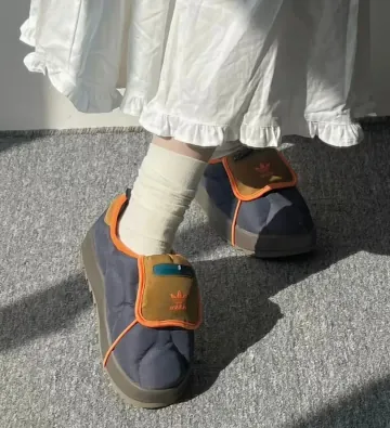 아디다스 오리지널스 퍼피렛 셰르파 방한화 네이비 IF3956