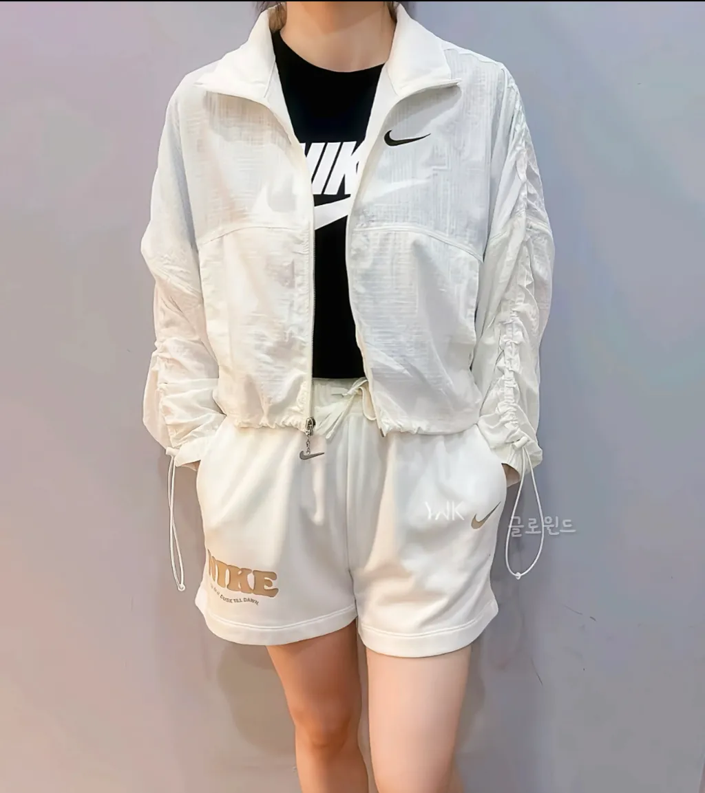 나이키 우먼스 스포츠웨어 빅 스우시 우븐 바람막이 자켓 HM4629-133