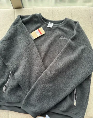 무료배송 나이키 클럽 윈터라이즈드 크루넥 뽀글이 플리스 맨투맨 티셔츠 블랙 FB8379-010