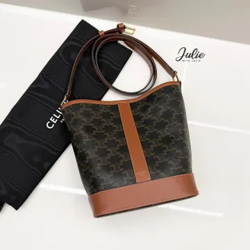 셀린느 트리옹프 캔버스 카프스킨 스몰 버킷백 탄 191442CAS-04LU