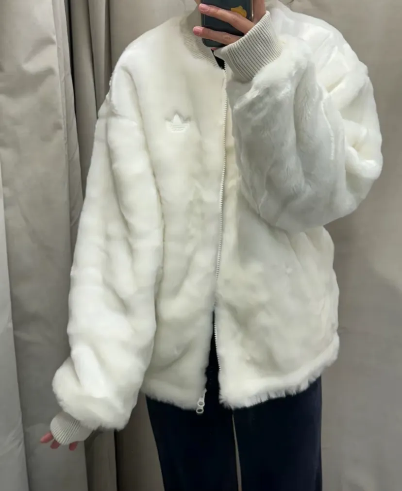 무료배송 아디다스 공용 NEW 퍼 뽀글이 플리스 후리스 봄버 자켓 화이트 JD3777