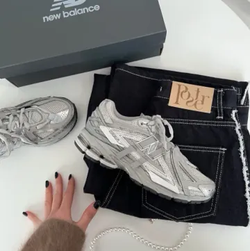뉴발란스 1906A 콘크리트 실버 메탈릭 M1906AG