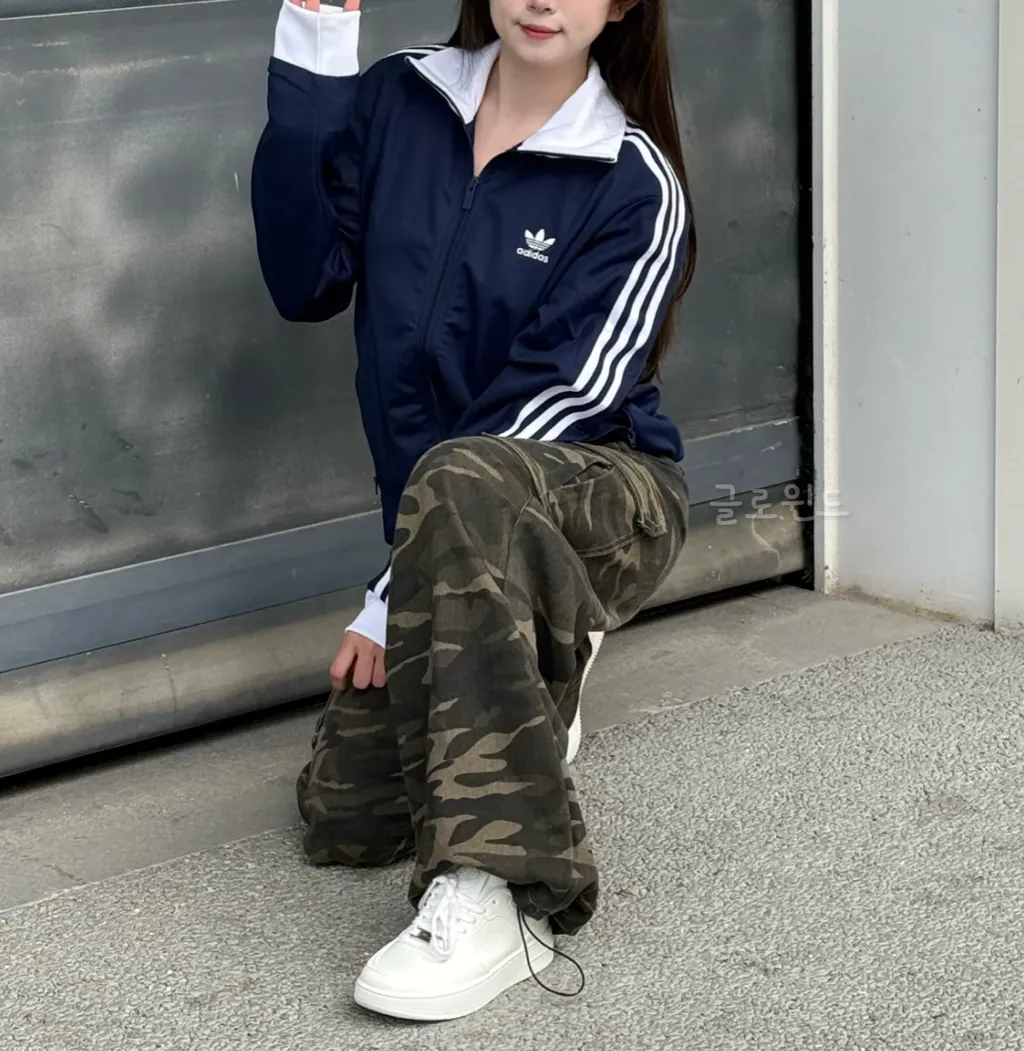 아디다스 아디컬러 클래식 베켄바우어 트랙탑 저지 나이트 인디고 IP0418