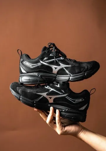 미즈노 스피드 10S 블랙 화이트 D1GH240605