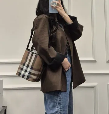 버버리 애쉬비 MN 하우스 체크 버킷 숄더백 BIRCH BROWN 81021941