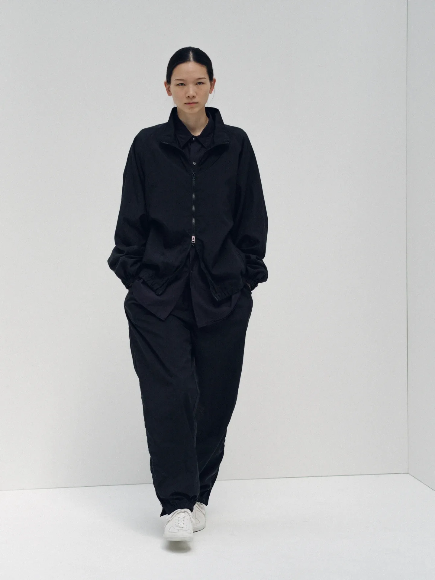 KAPTAIN SUNSHINE 캡틴 선샤인 / Shrinked Nylon Track Pants / 2컬러 