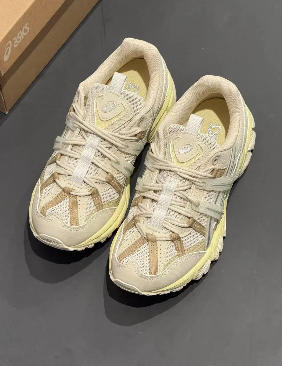 아식스 젤-소노마 15-50 캐주얼 신발 남녀공용 베이지 1203A488-250