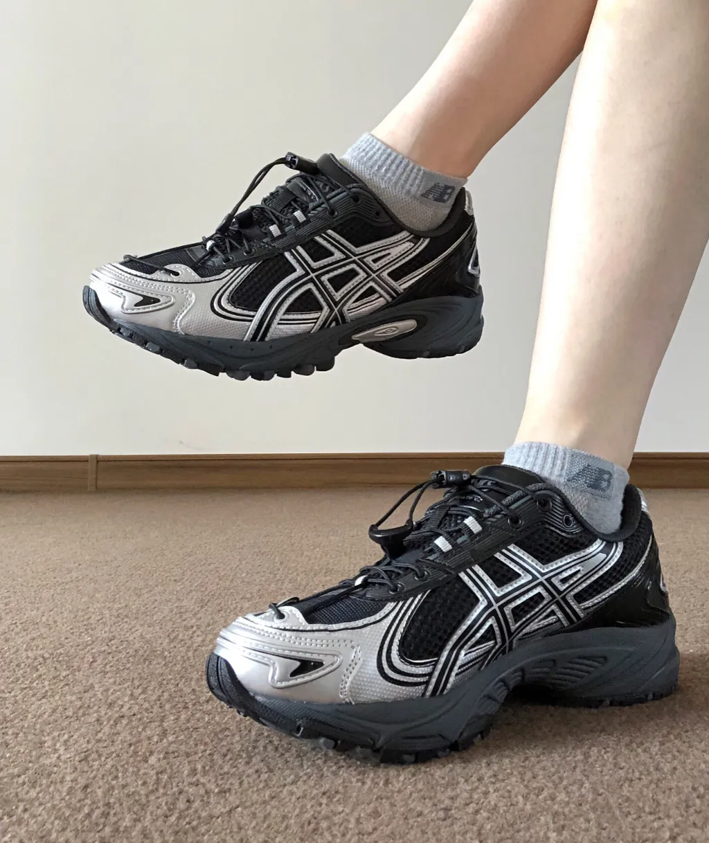 아식스 젤 카하나 TR V4 카본 블랙 1203A497-001