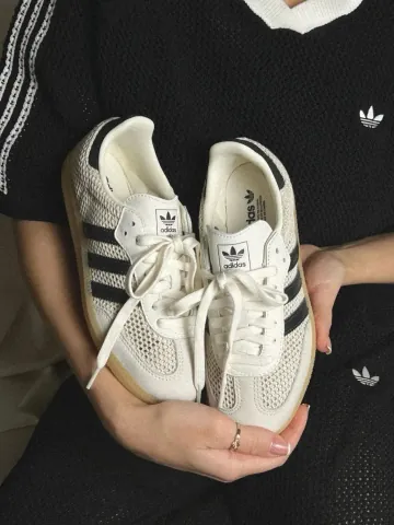 아디다스 삼바 OG 오프화이트 IH4003