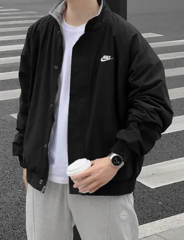 나이키 클럽 퓨추라 자켓 블랙 화이트 FZ0657-010