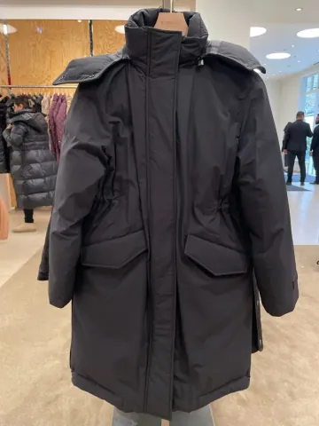 버버리 LEYBURN 레이번 덕다운 후드 패딩 점퍼 BLACK 80918281