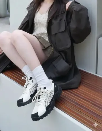 아식스 Gel Truck 트레일 러닝화 공용 1203A714-020