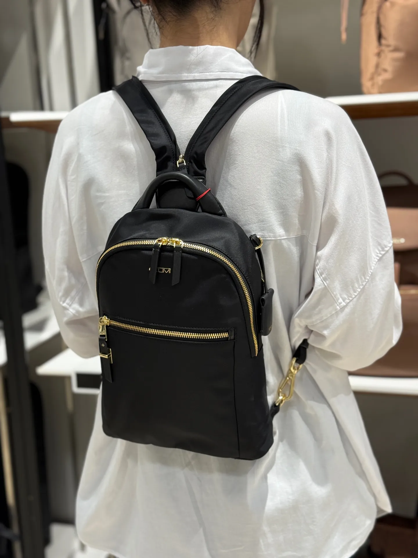 [해외] TUMI 낸시 컨버터블 슬링백 백팩 TUMI Nancy Convertible Sling 여성 가방 여자 백팩 직장인 가방 회사원 투미