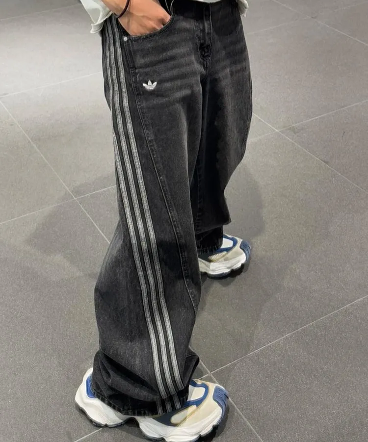 아디다스 오리지널 우먼스 스트라이프 트레포일 로고 청바지  JN0726