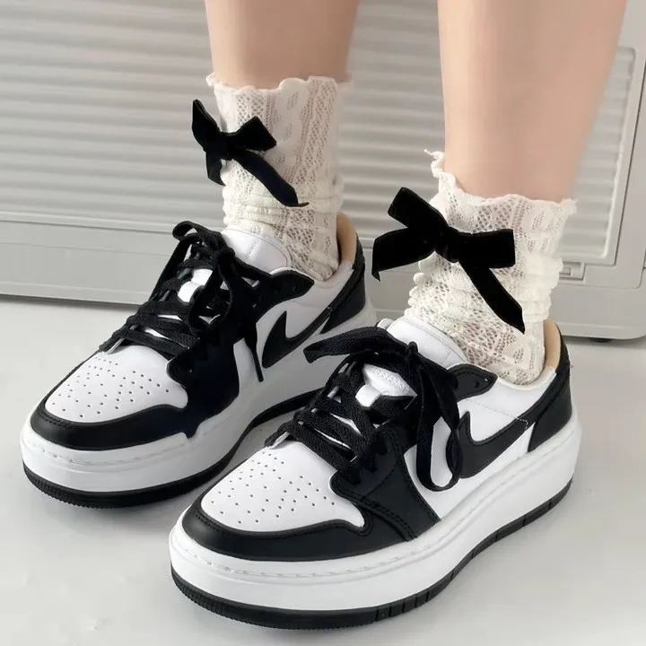 나이키 에어조던 1 엘리베이트 블랙 앤 화이트 범고래 우먼스 DH7004-109