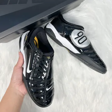 나이키 토탈 90 3 SP 블랙 앤 화이트 HJ9351-001 아소스